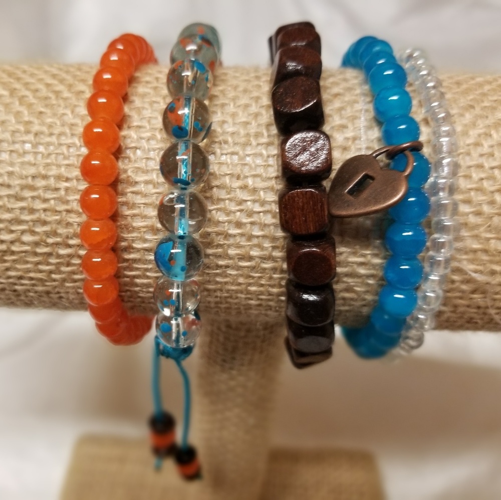 Handmade bracelets - Picture 3 of 5